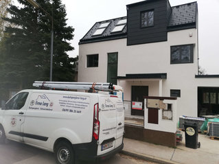 Firmenauto der Firma Lang Dachdeckerei – Schwarzdeckerei